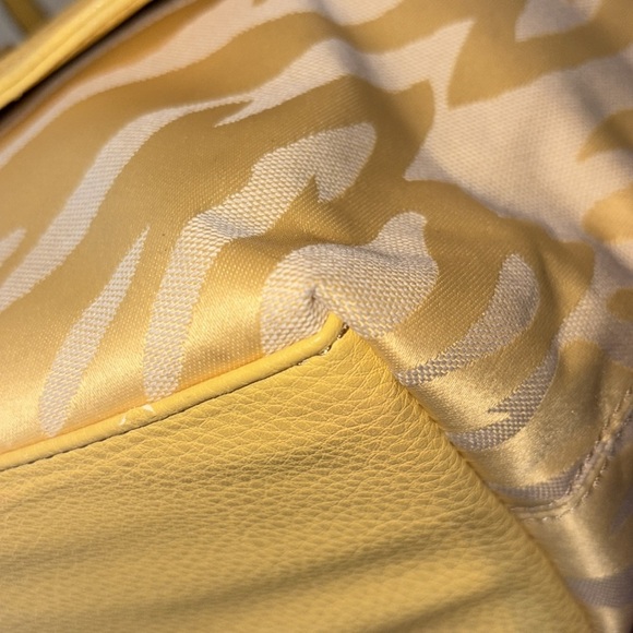 Anne Klein shoulder bag small tote zebra pattern fabric yellow/yellow trim NWOT - Picture 15 of 17